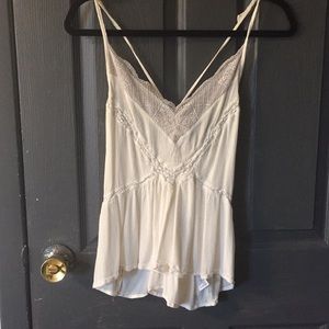 white lace tanktop